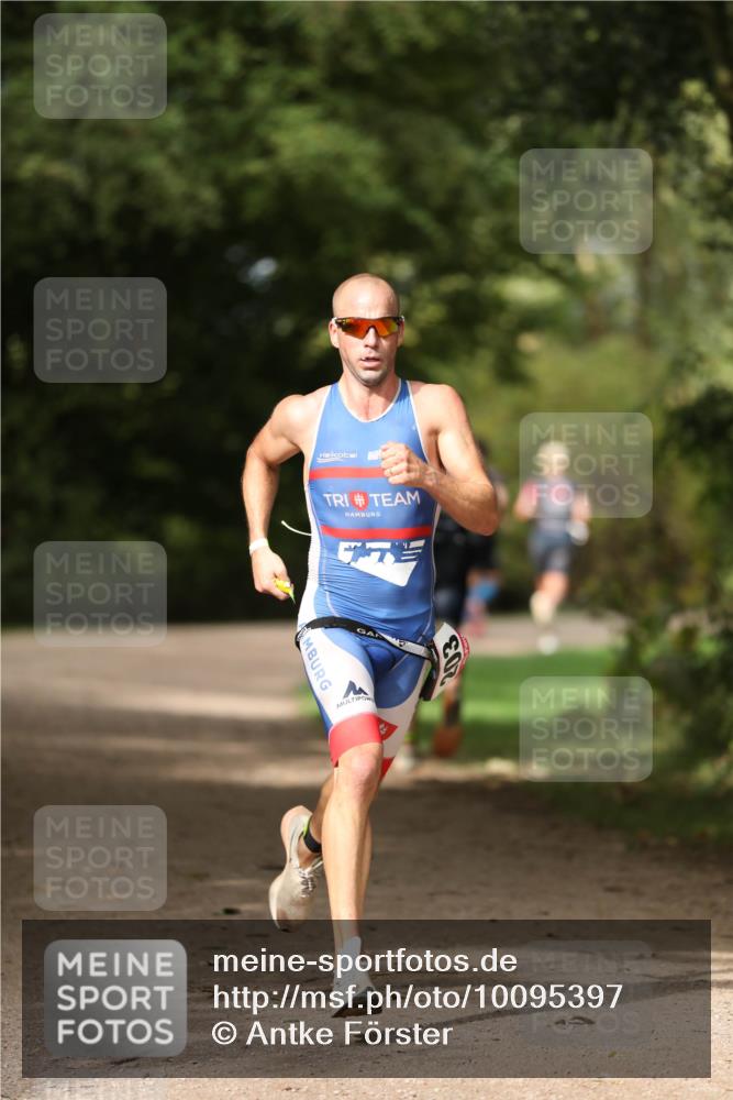 30.08.2026 - Elbe Triathlon Hamburg Antke Förster http://msf.ph/oto/10095397 30.08.2026 09:56:58 Laufen  meine-sportfotos.de