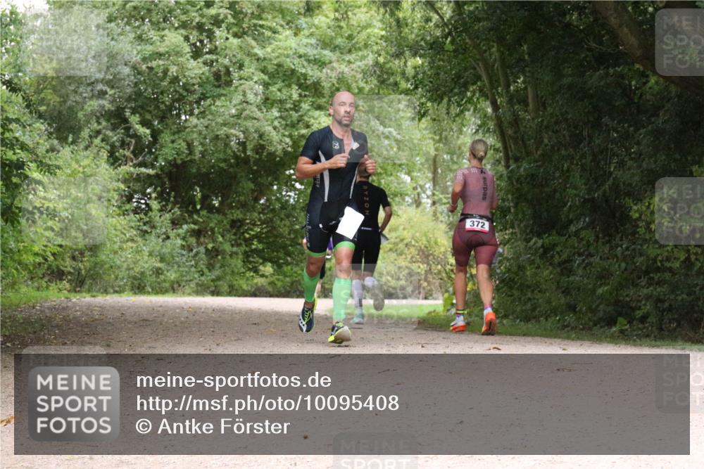 30.08.2026 - Elbe Triathlon Hamburg Antke Förster http://msf.ph/oto/10095408 30.08.2026 10:05:41 Laufen 372 meine-sportfotos.de