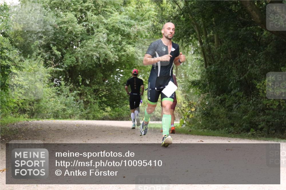 30.08.2026 - Elbe Triathlon Hamburg Antke Förster http://msf.ph/oto/10095410 30.08.2026 10:05:41 Laufen  meine-sportfotos.de