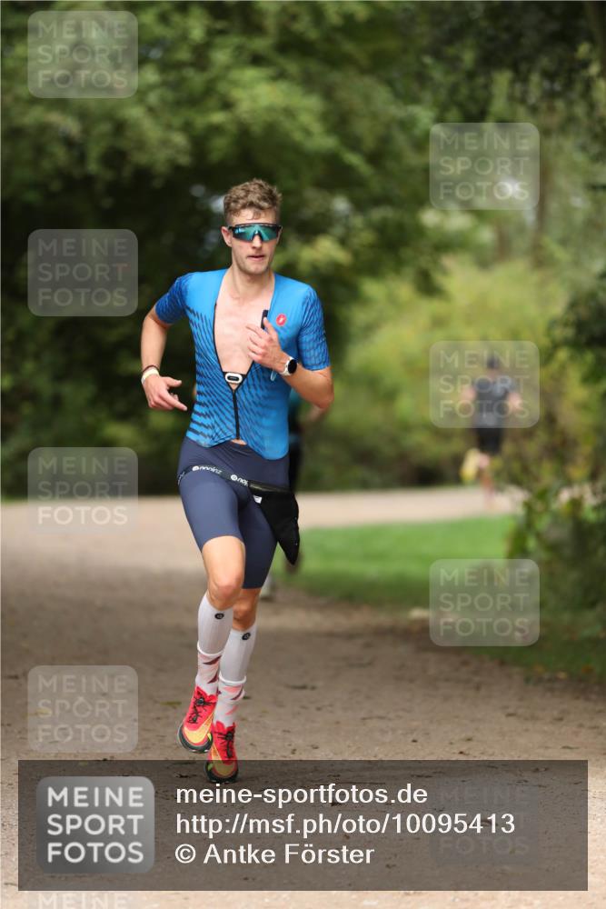30.08.2026 - Elbe Triathlon Hamburg Antke Förster http://msf.ph/oto/10095413 30.08.2026 09:57:21 Laufen  meine-sportfotos.de