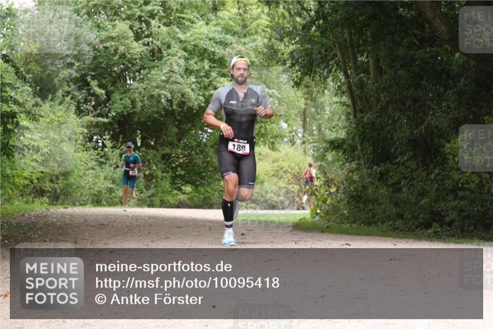 30.08.2026 - Elbe Triathlon Hamburg Antke Förster http://msf.ph/oto/10095418 30.08.2026 10:05:59 Laufen 189 meine-sportfotos.de