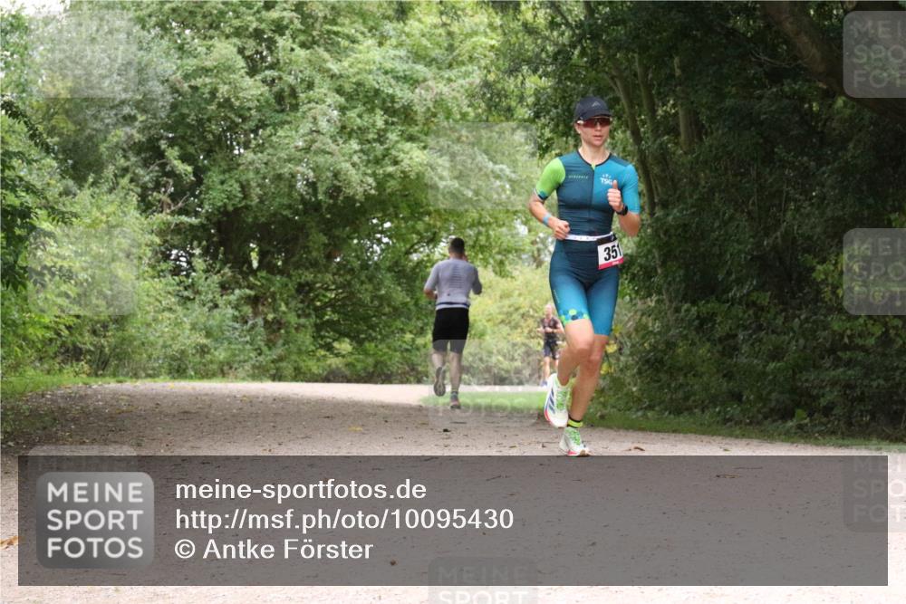 30.08.2026 - Elbe Triathlon Hamburg Antke Förster http://msf.ph/oto/10095430 30.08.2026 10:06:06 Laufen 351 meine-sportfotos.de