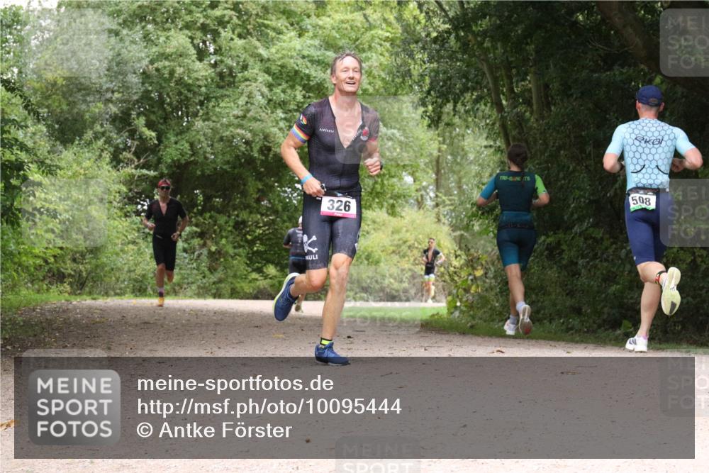 30.08.2026 - Elbe Triathlon Hamburg Antke Förster http://msf.ph/oto/10095444 30.08.2026 10:06:20 Laufen 326, 508, 24 meine-sportfotos.de