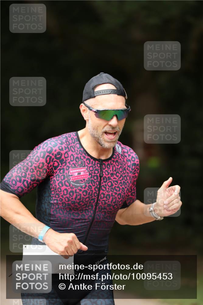 30.08.2026 - Elbe Triathlon Hamburg Antke Förster http://msf.ph/oto/10095453 30.08.2026 09:58:24 Laufen 50, 53, 33, 10 meine-sportfotos.de