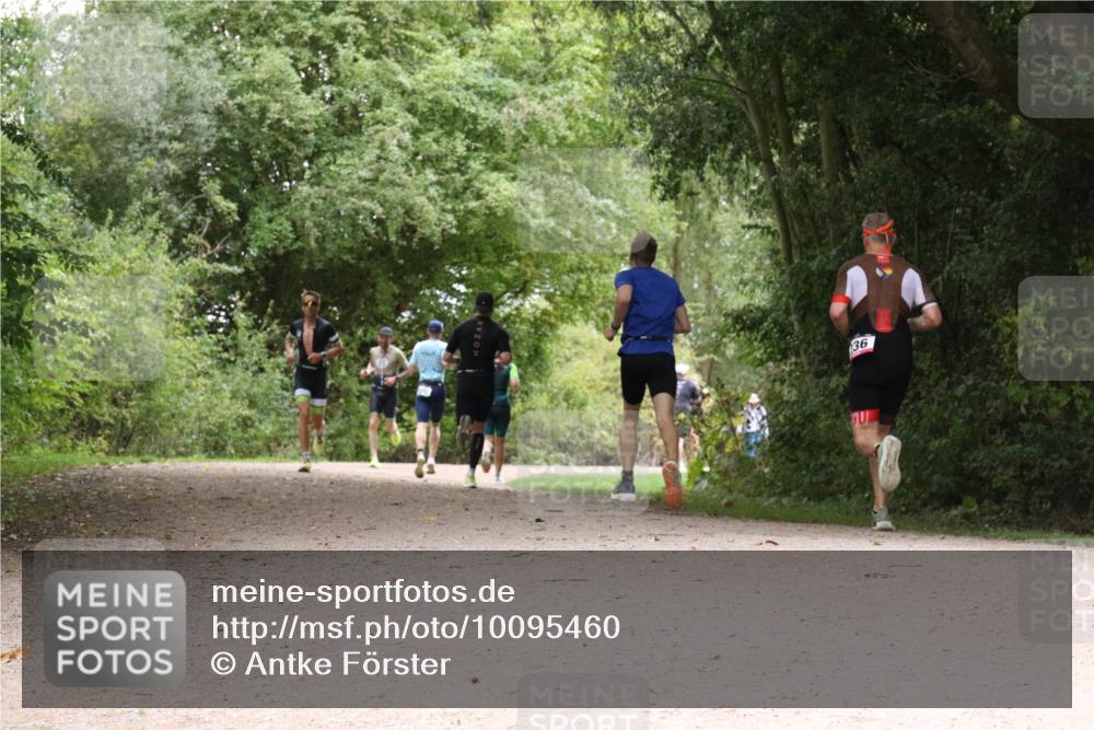 30.08.2026 - Elbe Triathlon Hamburg Antke Förster http://msf.ph/oto/10095460 30.08.2026 10:06:27 Laufen 36 meine-sportfotos.de