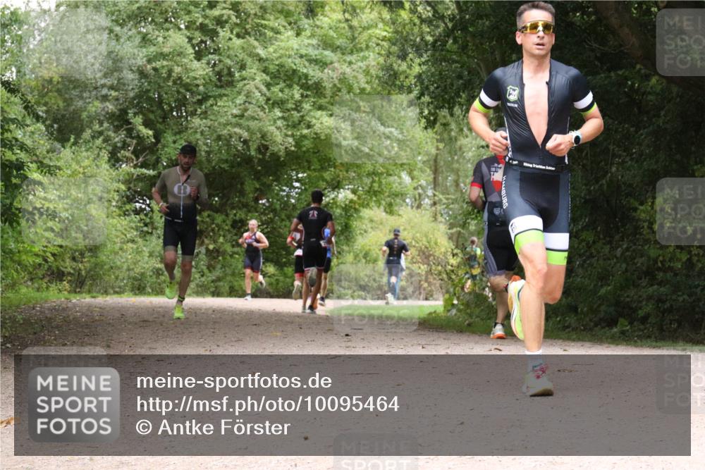 30.08.2026 - Elbe Triathlon Hamburg Antke Förster http://msf.ph/oto/10095464 30.08.2026 10:06:32 Laufen  meine-sportfotos.de