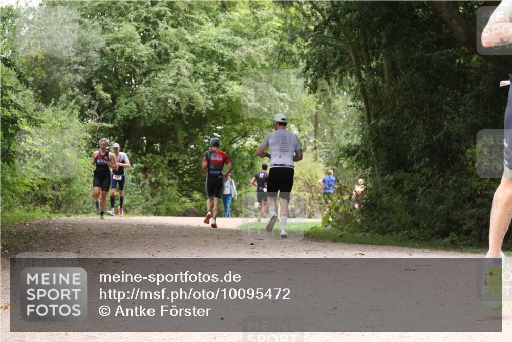 30.08.2026 - Elbe Triathlon Hamburg Antke Förster http://msf.ph/oto/10095472 30.08.2026 10:06:36 Laufen 197 meine-sportfotos.de