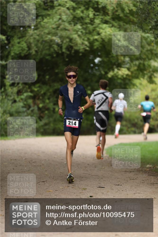 30.08.2026 - Elbe Triathlon Hamburg Antke Förster http://msf.ph/oto/10095475 30.08.2026 09:59:14 Laufen 214, 16 meine-sportfotos.de
