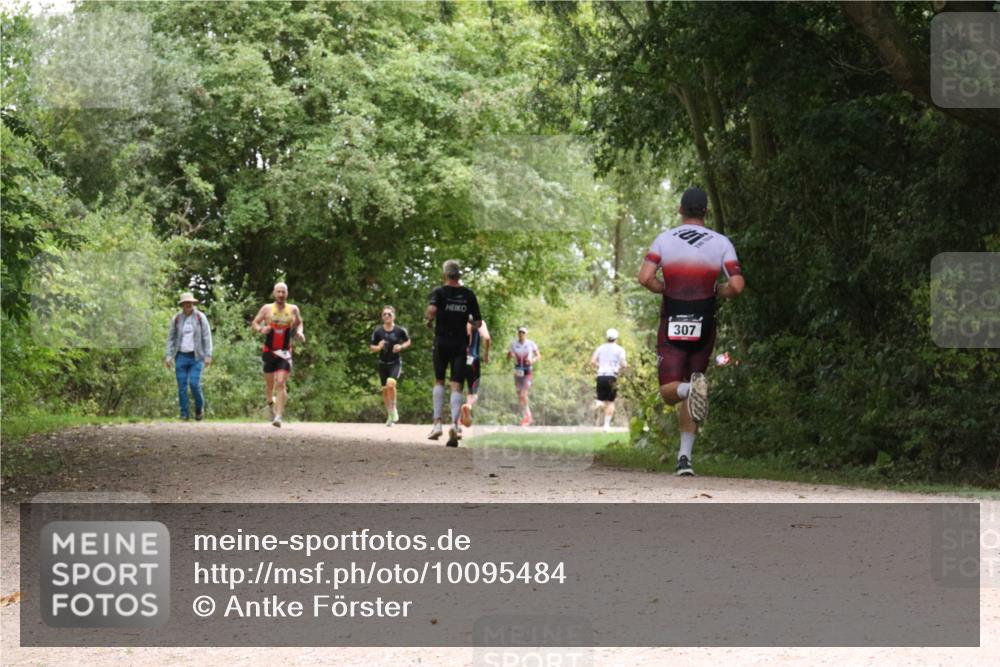 30.08.2026 - Elbe Triathlon Hamburg Antke Förster http://msf.ph/oto/10095484 30.08.2026 10:06:45 Laufen 307 meine-sportfotos.de