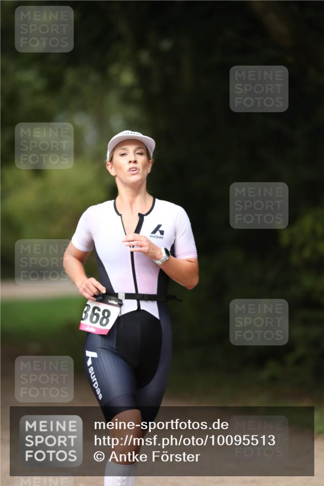 30.08.2026 - Elbe Triathlon Hamburg Antke Förster http://msf.ph/oto/10095513 30.08.2026 10:00:47 Laufen 368 meine-sportfotos.de