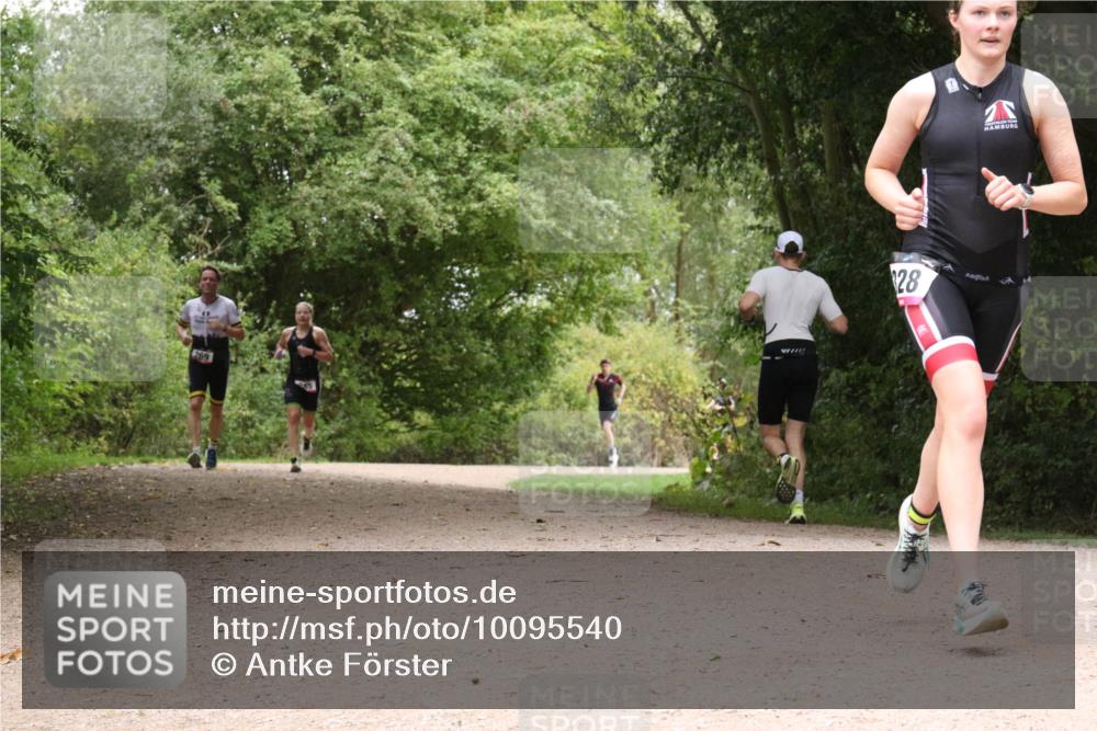 30.08.2026 - Elbe Triathlon Hamburg Antke Förster http://msf.ph/oto/10095540 30.08.2026 10:07:50 Laufen 269, 128 meine-sportfotos.de