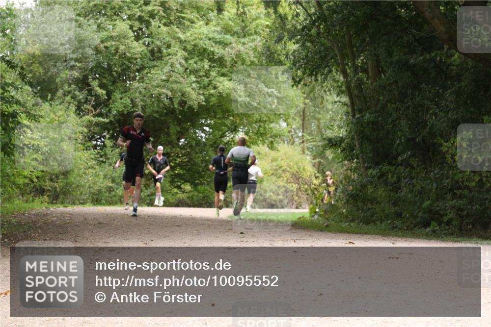 30.08.2026 - Elbe Triathlon Hamburg Antke Förster http://msf.ph/oto/10095552 30.08.2026 10:07:58 Laufen  meine-sportfotos.de
