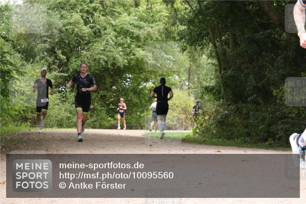 30.08.2026 - Elbe Triathlon Hamburg Antke Förster http://msf.ph/oto/10095560 30.08.2026 10:08:03 Laufen 181 meine-sportfotos.de