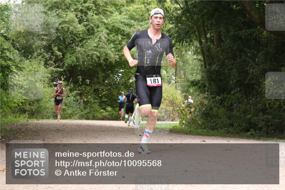 30.08.2026 - Elbe Triathlon Hamburg Antke Förster http://msf.ph/oto/10095568 30.08.2026 10:08:06 Laufen 181 meine-sportfotos.de