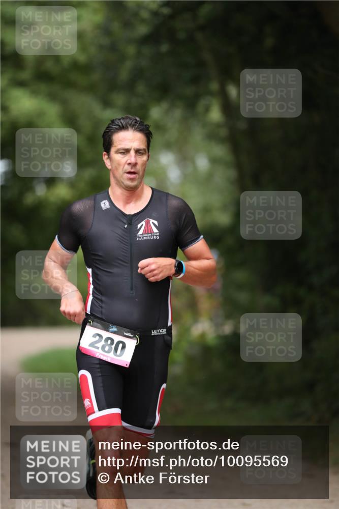 30.08.2026 - Elbe Triathlon Hamburg Antke Förster http://msf.ph/oto/10095569 30.08.2026 10:02:13 Laufen 280 meine-sportfotos.de