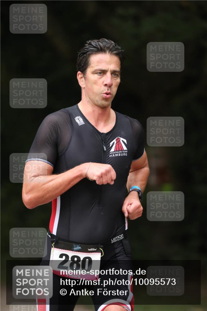 30.08.2026 - Elbe Triathlon Hamburg Antke Förster http://msf.ph/oto/10095573 30.08.2026 10:02:14 Laufen 280 meine-sportfotos.de