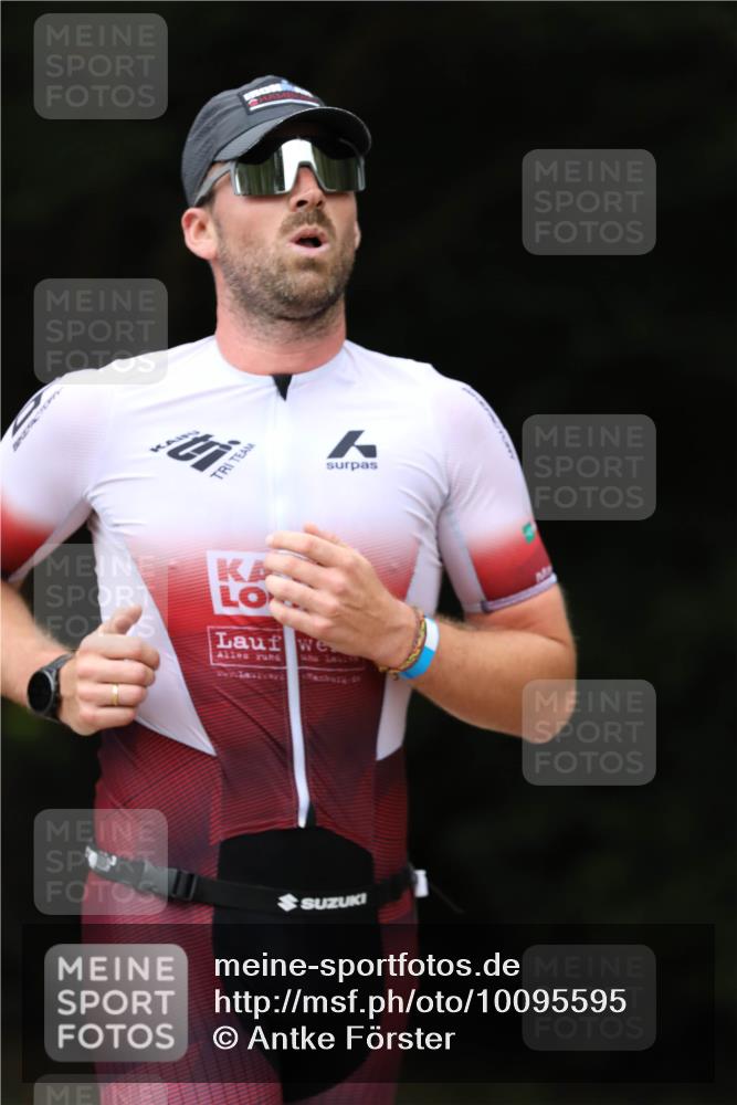 30.08.2026 - Elbe Triathlon Hamburg Antke Förster http://msf.ph/oto/10095595 30.08.2026 10:02:29 Laufen  meine-sportfotos.de