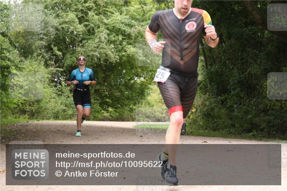 30.08.2026 - Elbe Triathlon Hamburg Antke Förster http://msf.ph/oto/10095622 30.08.2026 10:08:47 Laufen 2 meine-sportfotos.de