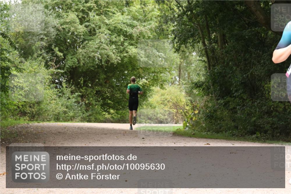 30.08.2026 - Elbe Triathlon Hamburg Antke Förster http://msf.ph/oto/10095630 30.08.2026 10:08:50 Laufen  meine-sportfotos.de
