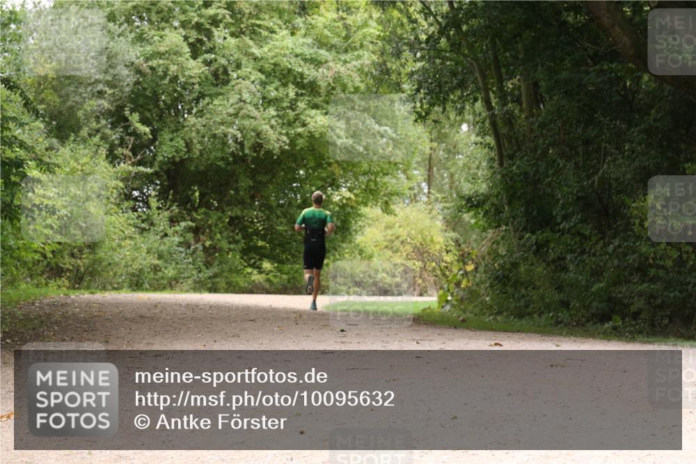 30.08.2026 - Elbe Triathlon Hamburg Antke Förster http://msf.ph/oto/10095632 30.08.2026 10:08:51 Laufen  meine-sportfotos.de
