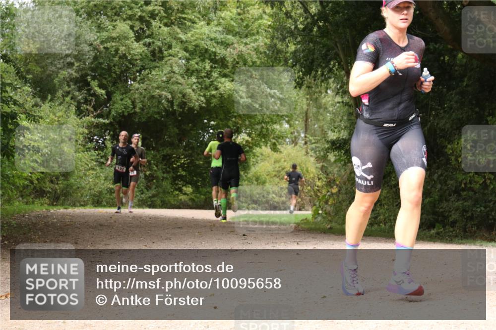 30.08.2026 - Elbe Triathlon Hamburg Antke Förster http://msf.ph/oto/10095658 30.08.2026 10:09:43 Laufen 192 meine-sportfotos.de