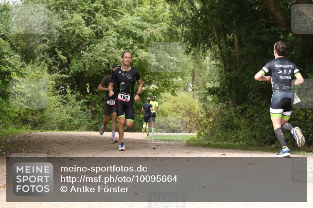30.08.2026 - Elbe Triathlon Hamburg Antke Förster http://msf.ph/oto/10095664 30.08.2026 10:09:47 Laufen 251, 192 meine-sportfotos.de