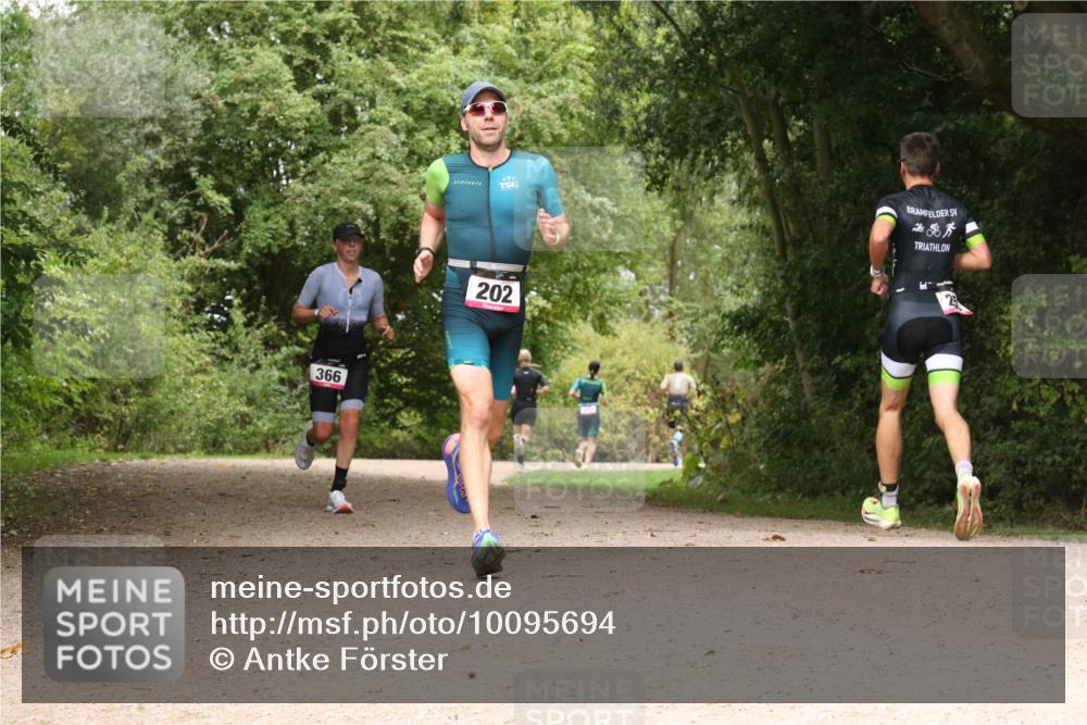 30.08.2026 - Elbe Triathlon Hamburg Antke Förster http://msf.ph/oto/10095694 30.08.2026 10:10:16 Laufen 366, 202 meine-sportfotos.de