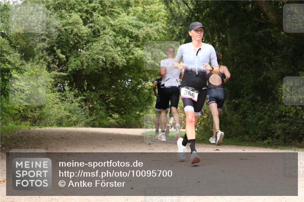 30.08.2026 - Elbe Triathlon Hamburg Antke Förster http://msf.ph/oto/10095700 30.08.2026 10:10:18 Laufen 366 meine-sportfotos.de