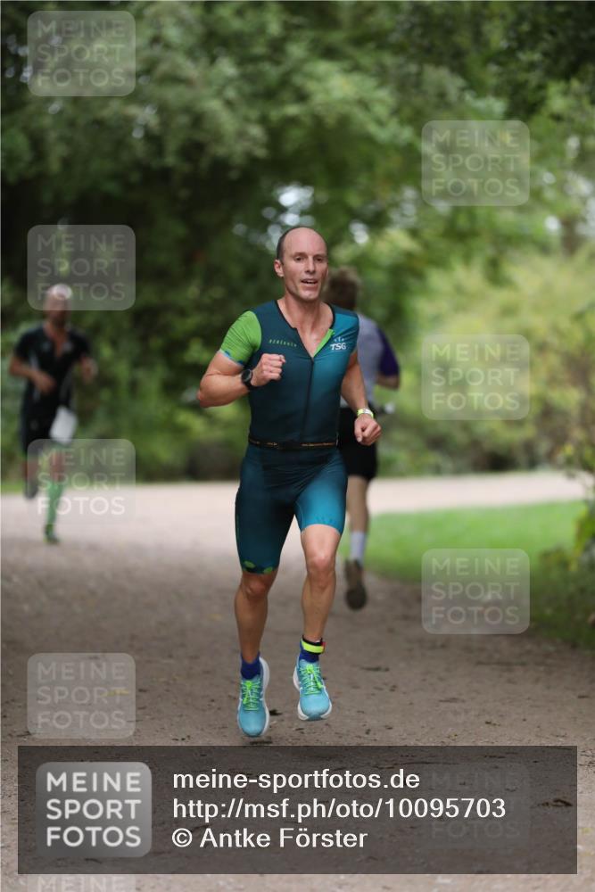 30.08.2026 - Elbe Triathlon Hamburg Antke Förster http://msf.ph/oto/10095703 30.08.2026 10:05:36 Laufen  meine-sportfotos.de