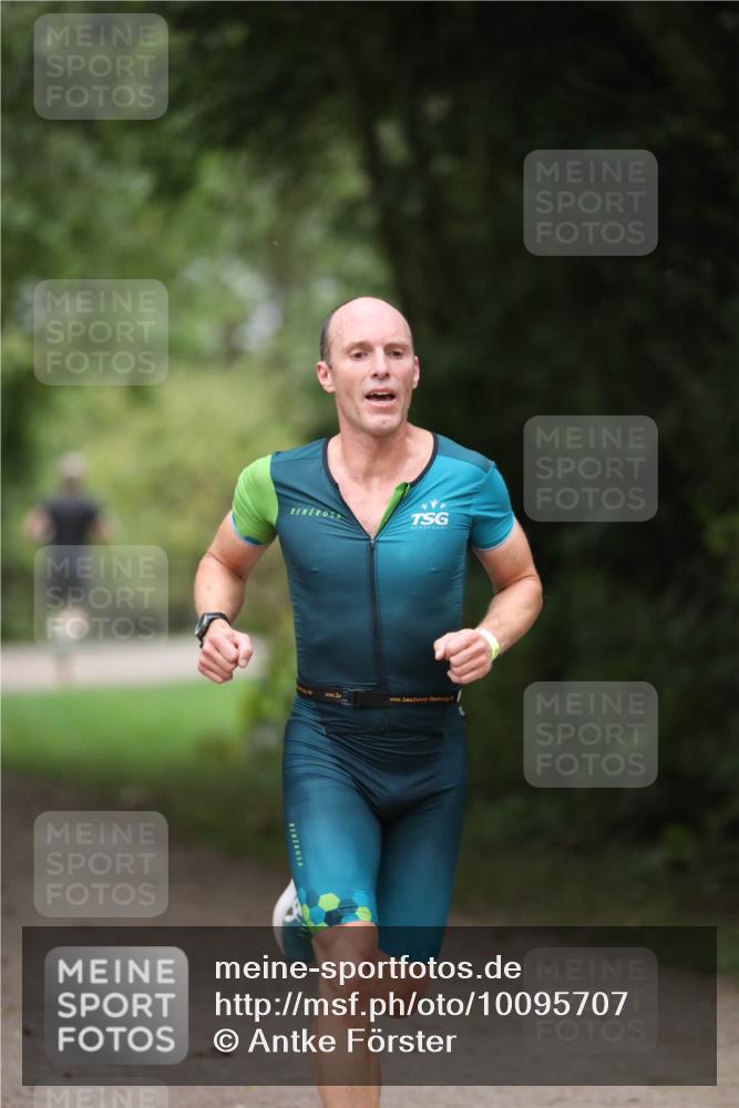 30.08.2026 - Elbe Triathlon Hamburg Antke Förster http://msf.ph/oto/10095707 30.08.2026 10:05:37 Laufen  meine-sportfotos.de