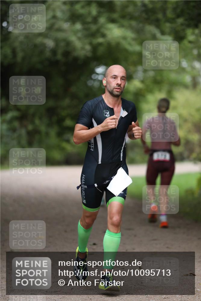 30.08.2026 - Elbe Triathlon Hamburg Antke Förster http://msf.ph/oto/10095713 30.08.2026 10:05:41 Laufen  meine-sportfotos.de