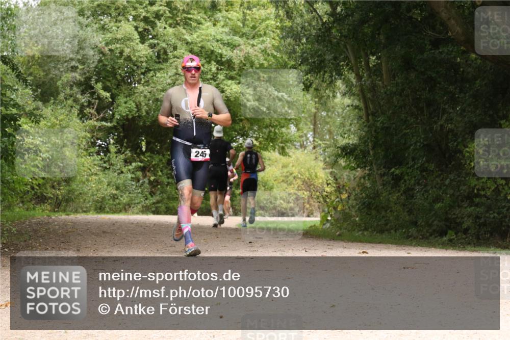 30.08.2026 - Elbe Triathlon Hamburg Antke Förster http://msf.ph/oto/10095730 30.08.2026 10:10:51 Laufen 245 meine-sportfotos.de