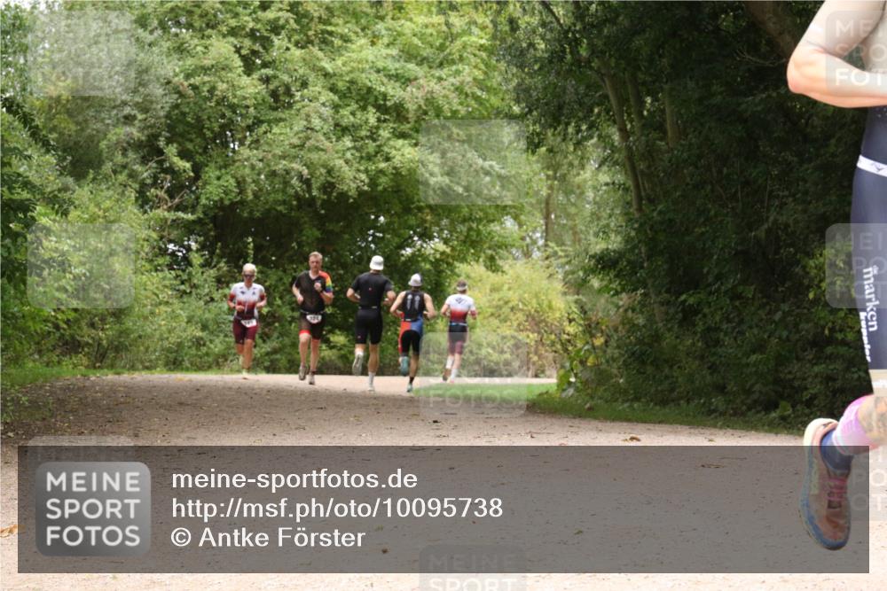 30.08.2026 - Elbe Triathlon Hamburg Antke Förster http://msf.ph/oto/10095738 30.08.2026 10:10:53 Laufen  meine-sportfotos.de