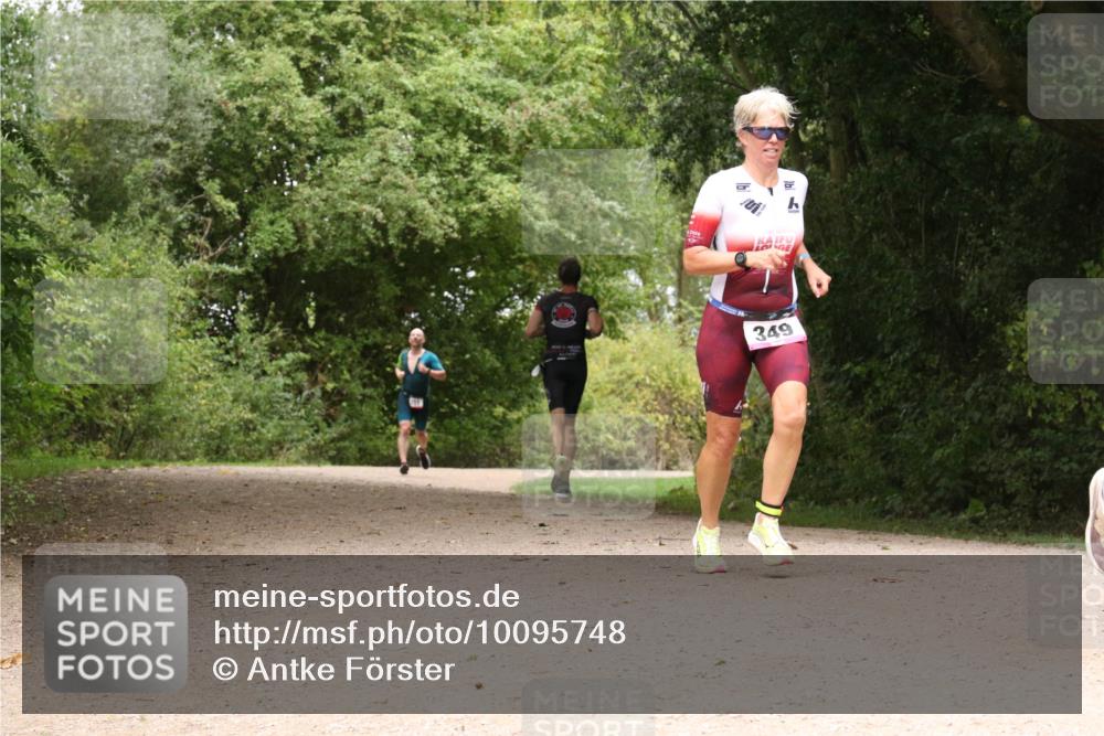 30.08.2026 - Elbe Triathlon Hamburg Antke Förster http://msf.ph/oto/10095748 30.08.2026 10:11:02 Laufen 349 meine-sportfotos.de