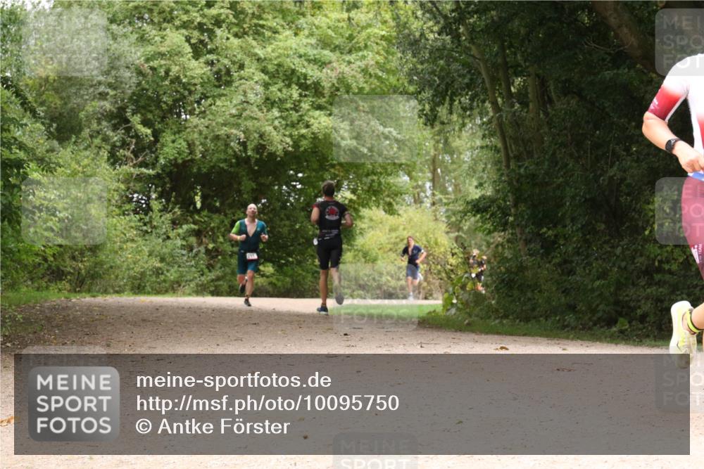 30.08.2026 - Elbe Triathlon Hamburg Antke Förster http://msf.ph/oto/10095750 30.08.2026 10:11:03 Laufen  meine-sportfotos.de