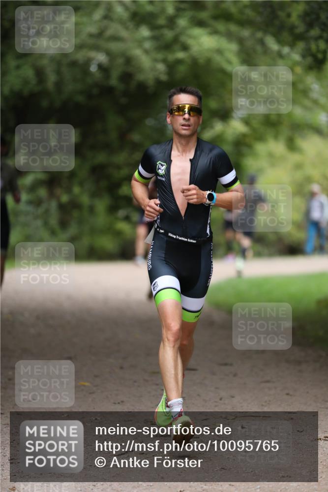 30.08.2026 - Elbe Triathlon Hamburg Antke Förster http://msf.ph/oto/10095765 30.08.2026 10:06:32 Laufen  meine-sportfotos.de