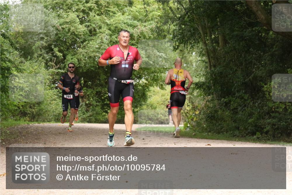 30.08.2026 - Elbe Triathlon Hamburg Antke Förster http://msf.ph/oto/10095784 30.08.2026 10:11:29 Laufen 294, 21 meine-sportfotos.de
