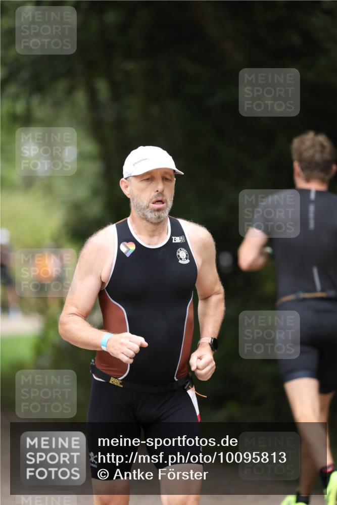 30.08.2026 - Elbe Triathlon Hamburg Antke Förster http://msf.ph/oto/10095813 30.08.2026 10:07:35 Laufen 3 meine-sportfotos.de
