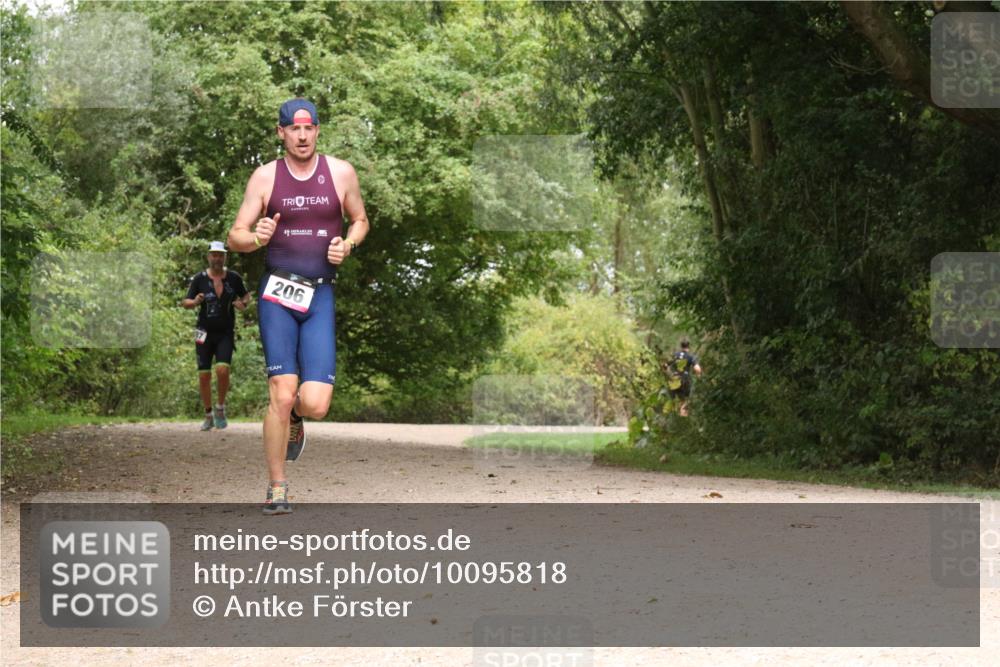 30.08.2026 - Elbe Triathlon Hamburg Antke Förster http://msf.ph/oto/10095818 30.08.2026 10:11:47 Laufen 206 meine-sportfotos.de