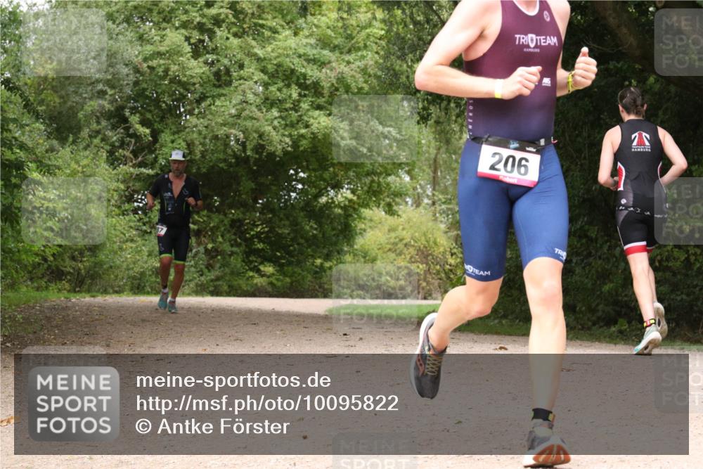 30.08.2026 - Elbe Triathlon Hamburg Antke Förster http://msf.ph/oto/10095822 30.08.2026 10:11:49 Laufen 206 meine-sportfotos.de
