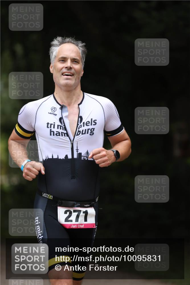 30.08.2026 - Elbe Triathlon Hamburg Antke Förster http://msf.ph/oto/10095831 30.08.2026 10:07:44 Laufen 271 meine-sportfotos.de