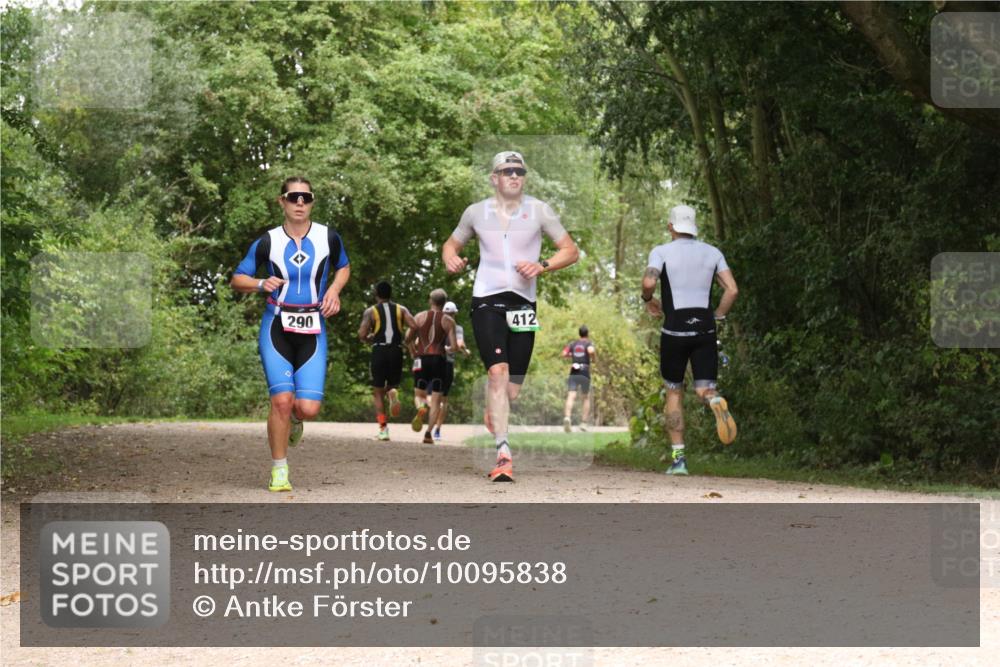 30.08.2026 - Elbe Triathlon Hamburg Antke Förster http://msf.ph/oto/10095838 30.08.2026 10:12:04 Laufen 290, 412 meine-sportfotos.de