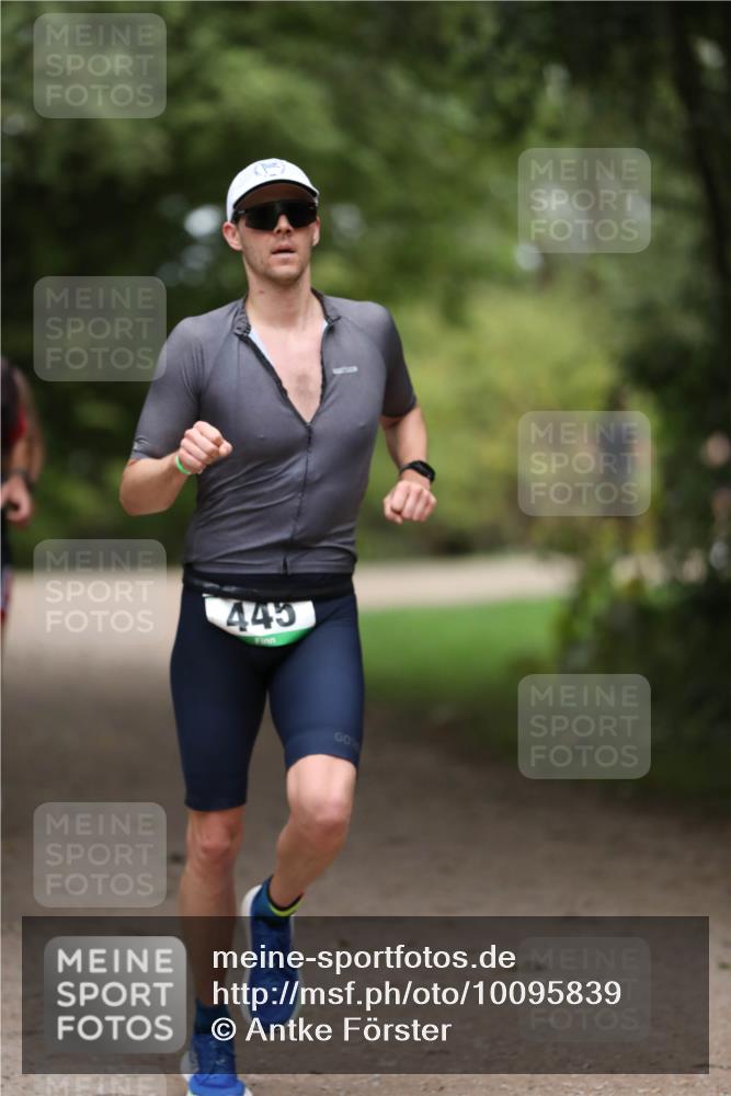 30.08.2026 - Elbe Triathlon Hamburg Antke Förster http://msf.ph/oto/10095839 30.08.2026 10:07:48 Laufen 445 meine-sportfotos.de