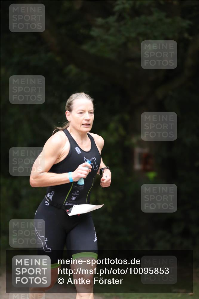 30.08.2026 - Elbe Triathlon Hamburg Antke Förster http://msf.ph/oto/10095853 30.08.2026 10:07:57 Laufen  meine-sportfotos.de
