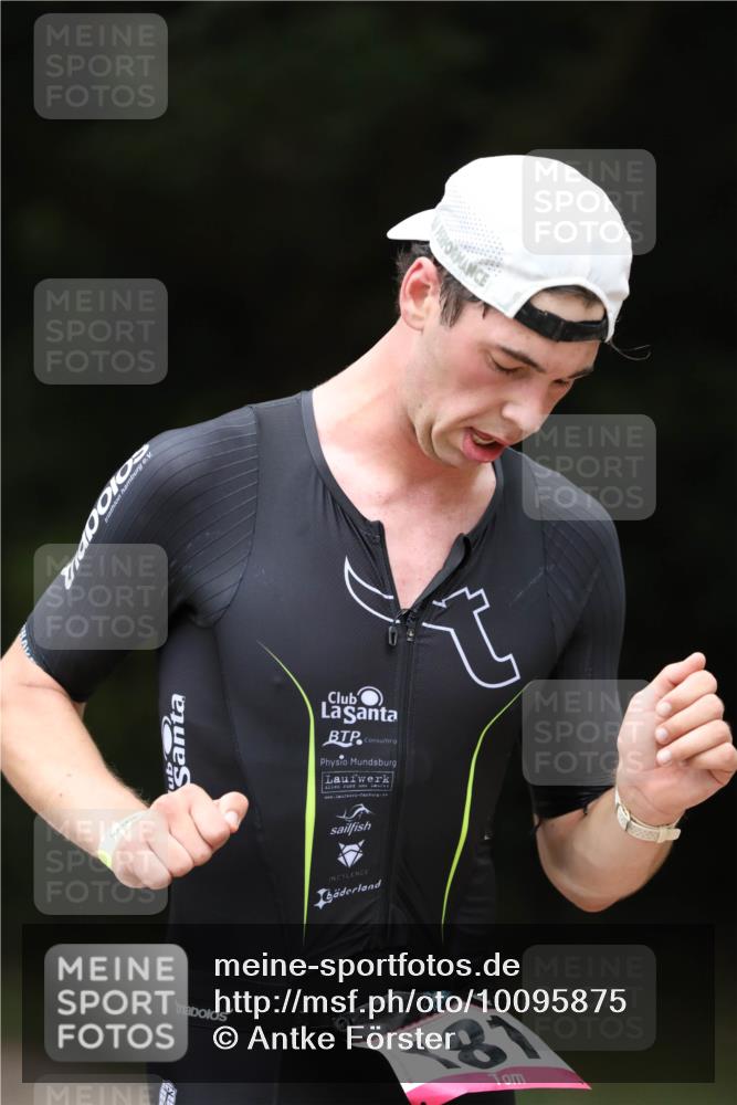 30.08.2026 - Elbe Triathlon Hamburg Antke Förster http://msf.ph/oto/10095875 30.08.2026 10:08:08 Laufen 181 meine-sportfotos.de