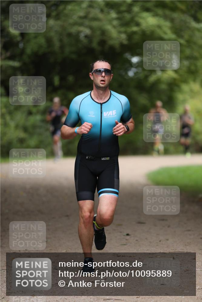 30.08.2026 - Elbe Triathlon Hamburg Antke Förster http://msf.ph/oto/10095889 30.08.2026 10:08:18 Laufen  meine-sportfotos.de