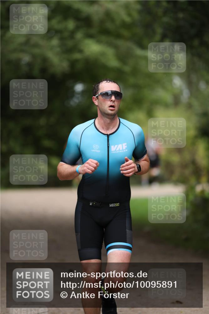 30.08.2026 - Elbe Triathlon Hamburg Antke Förster http://msf.ph/oto/10095891 30.08.2026 10:08:19 Laufen  meine-sportfotos.de