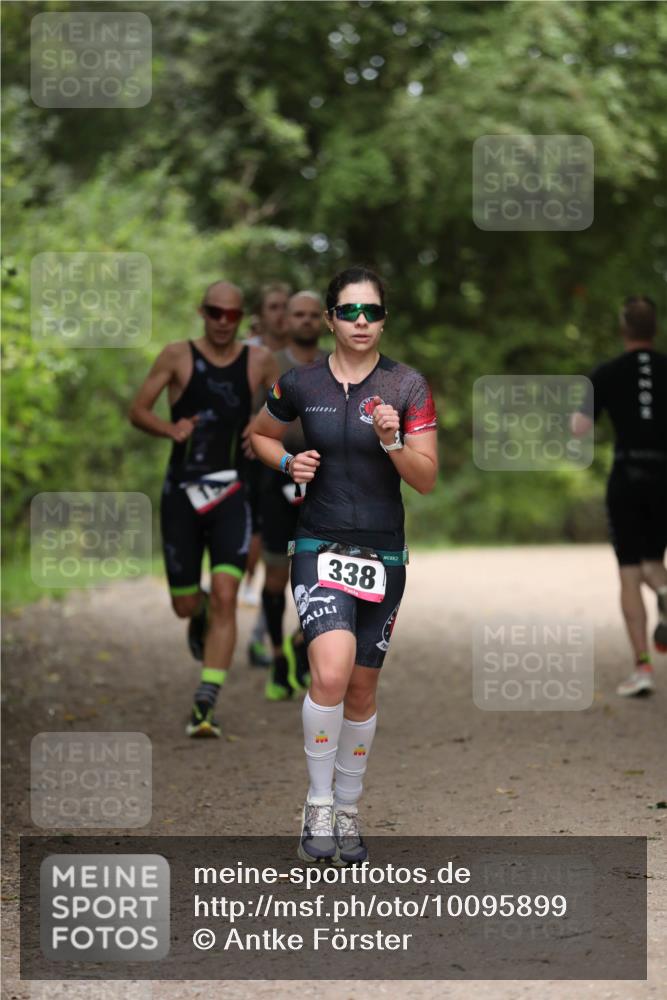 30.08.2026 - Elbe Triathlon Hamburg Antke Förster http://msf.ph/oto/10095899 30.08.2026 10:08:26 Laufen 338 meine-sportfotos.de