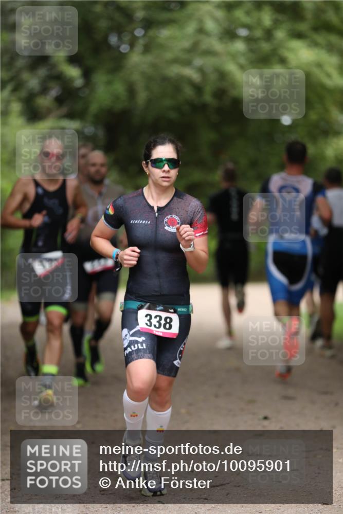 30.08.2026 - Elbe Triathlon Hamburg Antke Förster http://msf.ph/oto/10095901 30.08.2026 10:08:27 Laufen 338 meine-sportfotos.de