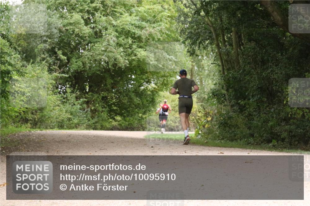 30.08.2026 - Elbe Triathlon Hamburg Antke Förster http://msf.ph/oto/10095910 30.08.2026 10:13:08 Laufen  meine-sportfotos.de